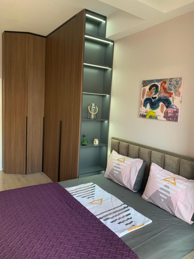 Lovely 1-Bedroom Condo In Tirana Wifi-Netflix-Ac Exterior foto